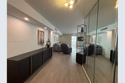 905 Brickell Bay Dr #1124, Miami, FL 33131 - Photo 9