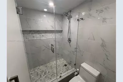 905 Brickell Bay Dr #1124, Miami, FL 33131 - Photo 7