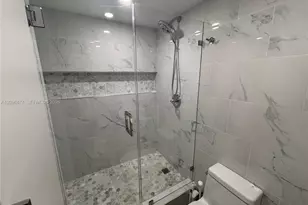 905 Brickell Bay Dr, Miami, FL 33131 - Photo 7