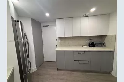 905 Brickell Bay Dr #1124, Miami, FL 33131 - Photo 5