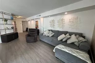 905 Brickell Bay Dr, Miami, FL 33131 - Photo 15