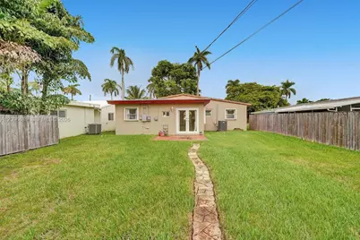 1506 Liberty St, Hollywood, FL 33020 - Photo 3