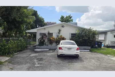 1118 NE 2nd Ct #1, Hallandale Beach, FL 33009 - Photo 1