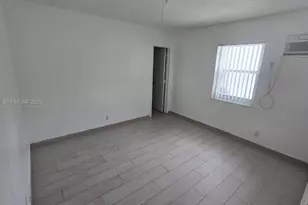 1118 NE 2nd Ct, Hallandale Beach, FL 33009 - Photo 11