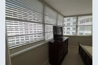 801 Brickell Bay Dr #1265, Miami, FL 33131 - Photo 17