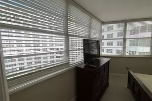 801 Brickell Bay Dr, Miami, FL 33131 - Photo 17