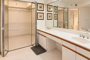 3500 Mystic Pointe Dr, Aventura, FL 33180 - Photo 27