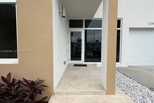 3240 SW 20th St, Miami, FL 33145 - Photo 7