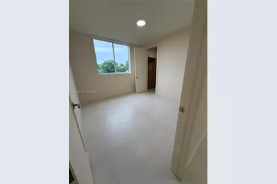 3240 SW 20th St, Miami, FL 33145 - Photo 25