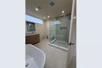 3240 SW 20th St, Miami, FL 33145 - Photo 19