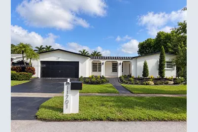 11701 NW 14th St, Pembroke Pines, FL 33026 - Photo 1
