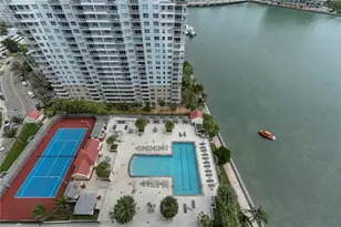 1155 Brickell Bay Dr, Miami, FL 33131 - Photo 15