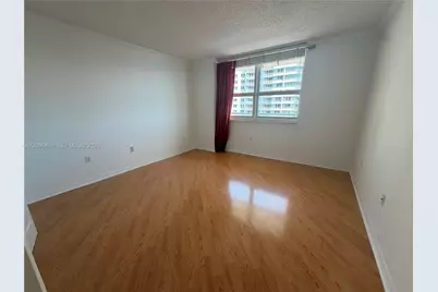 1155 Brickell Bay Dr #2006, Miami, FL 33131 - Photo 7