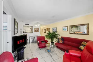 4301 Collins Ave, Miami Beach, FL 33140 - Photo 13