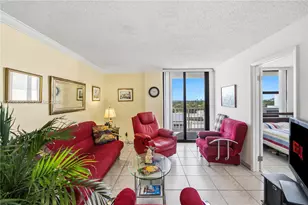 4301 Collins Ave, Miami Beach, FL 33140 - Photo 9