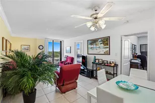 4301 Collins Ave, Miami Beach, FL 33140 - Photo 11