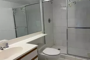 3530 Mystic Pointe Dr, Aventura, FL 33180 - Photo 21