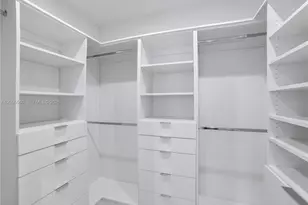 888 Biscayne Blvd, Miami, FL 33132 - Photo 17