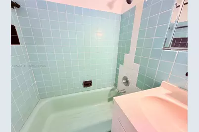 255 W 24th St #435, Miami Beach, FL 33140 - Photo 3