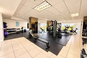 2401 Collins Ave, Miami Beach, FL 33140 - Photo 13