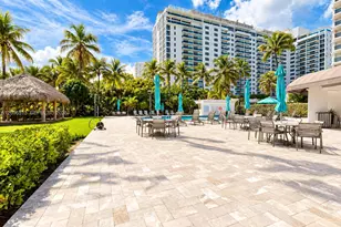 2401 Collins Ave, Miami Beach, FL 33140 - Photo 21