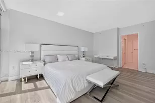 3370 Hidden Bay Dr, Aventura, FL 33180 - Photo 45
