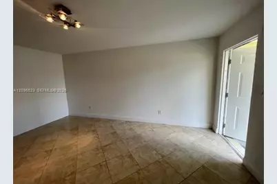 16851 NE 21st Ave #7, North Miami Beach, FL 33162 - Photo 5