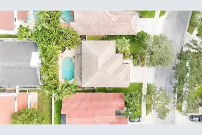 447 Cambridge Dr, Weston, FL 33326 - Photo 43