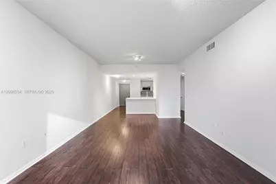 185 SE 14th Ter #1010, Miami, FL 33131 - Photo 5