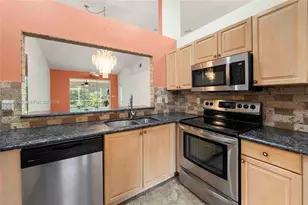 8033 San Vista Cir, Other City - In The State Of Florida, FL 34109 - Photo 7