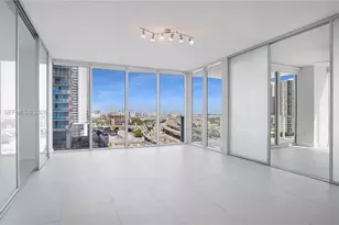 1040 Biscayne Blvd, Miami, FL 33132 - Photo 7