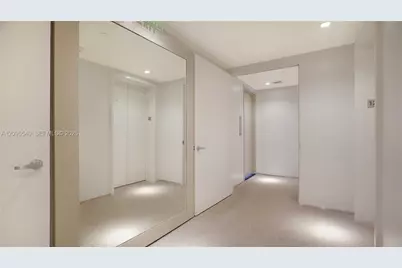 1040 Biscayne Blvd #1206, Miami, FL 33132 - Photo 27