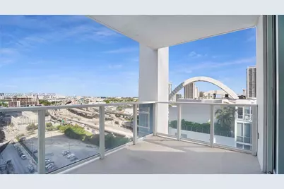 1040 Biscayne Blvd #1206, Miami, FL 33132 - Photo 19
