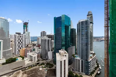 31 SE 5th Street 31 SE 5th Street #4314, Miami, FL 33131 - Photo 9