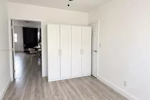 7712 Byron Ave, Miami Beach, FL 33141 - Photo 5