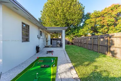 1075 NE 12 Ave #1075, Homestead, FL 33030 - Photo 33