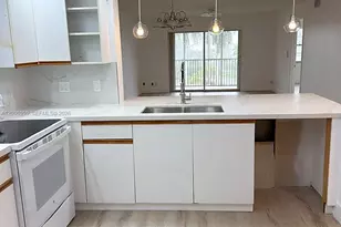 12850 SW 4th Ct, Pembroke Pines, FL 33027 - Photo 1