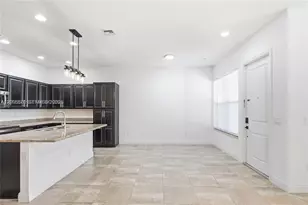 12441 NW 18th Ct, Pembroke Pines, FL 33028 - Photo 9