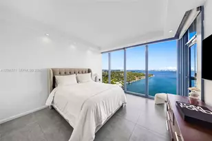 601 NE 36th St, Miami, FL 33137 - Photo 11