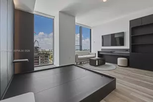 20 NE 11th St, Miami, FL 33132 - Photo 13
