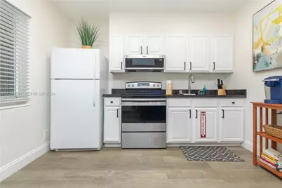 735 NE 15th St #4, Fort Lauderdale, FL 33304 - Photo 7