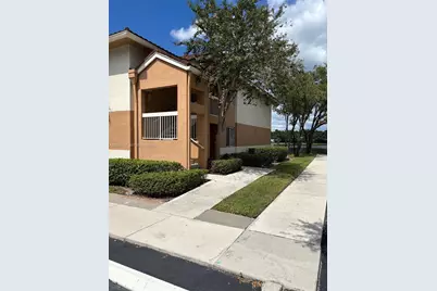 704 NW 92nd Ave #704, Plantation, FL 33324 - Photo 1