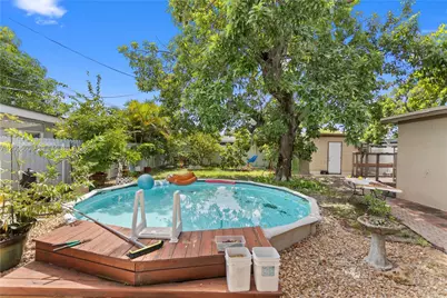 326 E 44th St, Hialeah, FL 33013 - Photo 39
