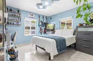 326 E 44th St, Hialeah, FL 33013 - Photo 27