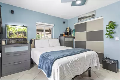 326 E 44th St, Hialeah, FL 33013 - Photo 29