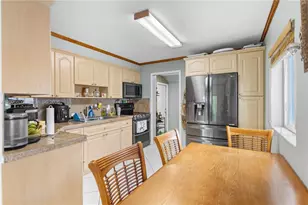326 E 44th St, Hialeah, FL 33013 - Photo 7