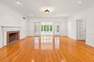 2301 N Greenway Dr, Coral Gables, FL 33134 - Photo 7