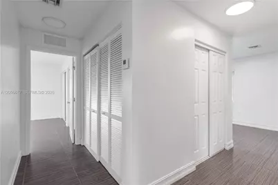 2132 NW 47th St, Miami, FL 33142 - Photo 13