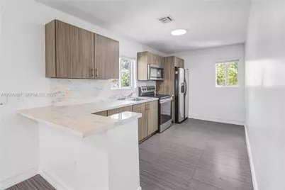 2132 NW 47th St, Miami, FL 33142 - Photo 5