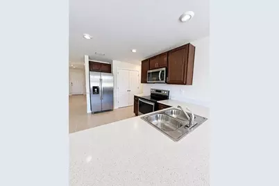 9018 S Castle Cir, Labelle, FL 33935 - Photo 3